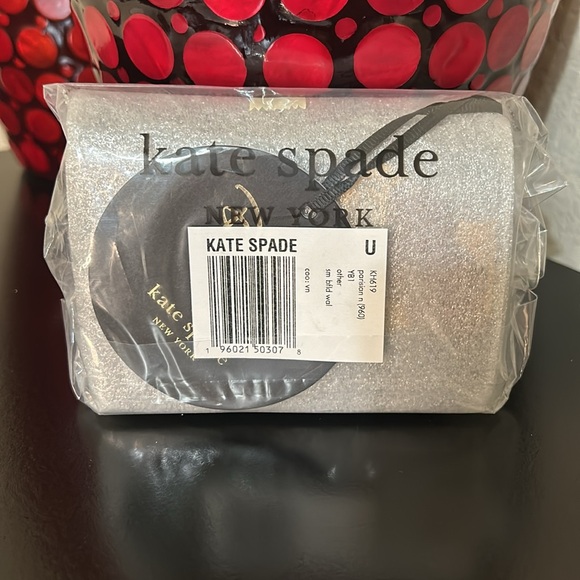 Kate Spade NWT Lady And The Tramp Small Bifold Wallet - Picture 4 of 6